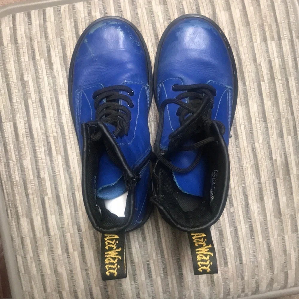 Dr martens 2/US child size used conditions